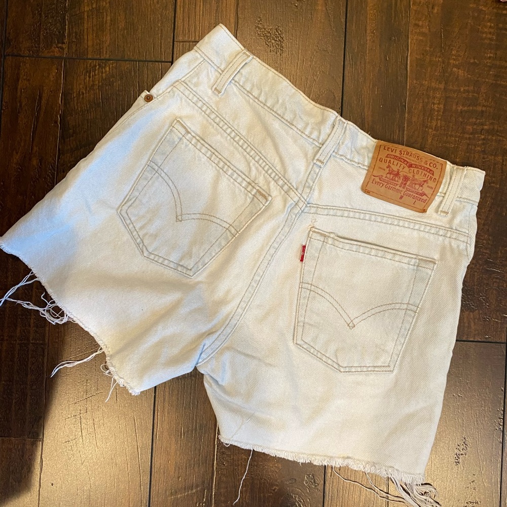 Vintage Levi light wash denim shorts